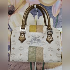 MCM Princess Lion BOSTON BAG